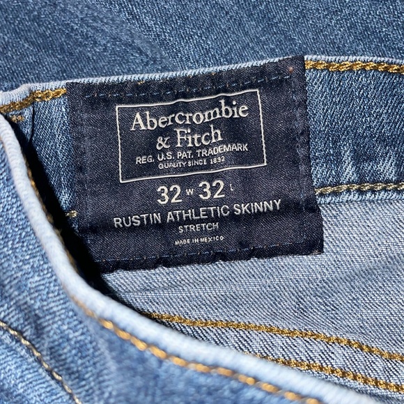 Abercrombie & Fitch jeans - Picture 2 of 3